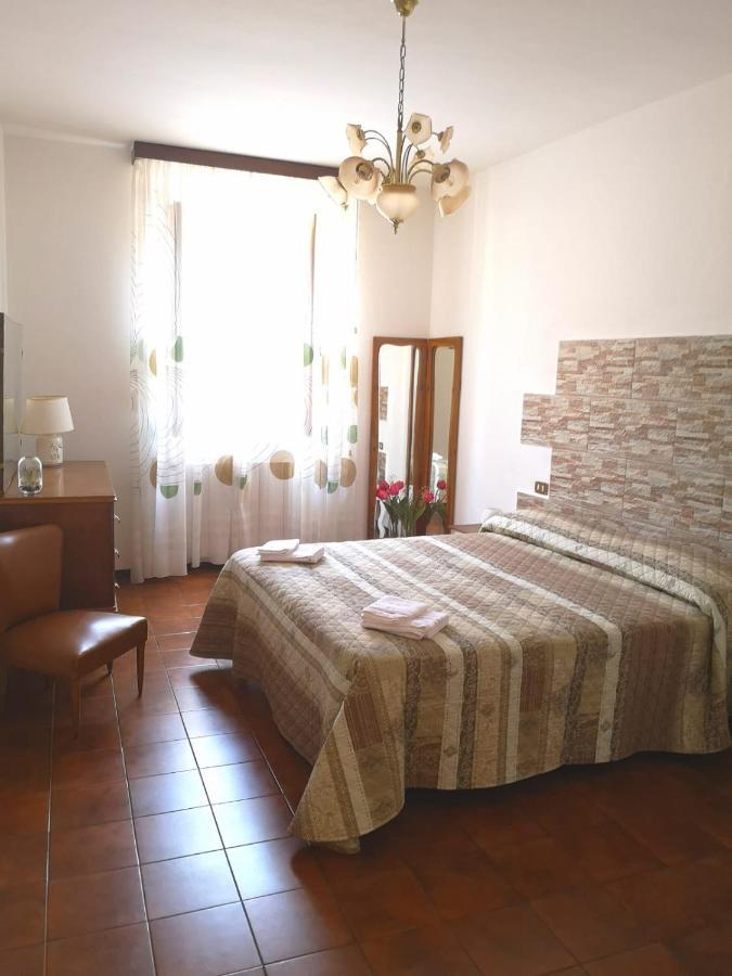 Casa Caterina 2 Storey House, With A Mountain View Toscolano-Maderno Kültér fotó